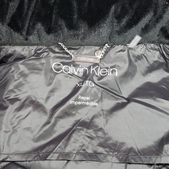 Calvin Klein Quilted Parka - Picture 5 of 10